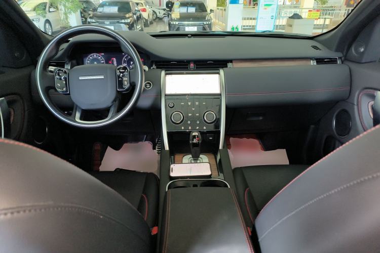 Used Land Rover Discovery Sport 2020 249 PS R-Dynamic Performance Tech Edition 7 Seats Center Console