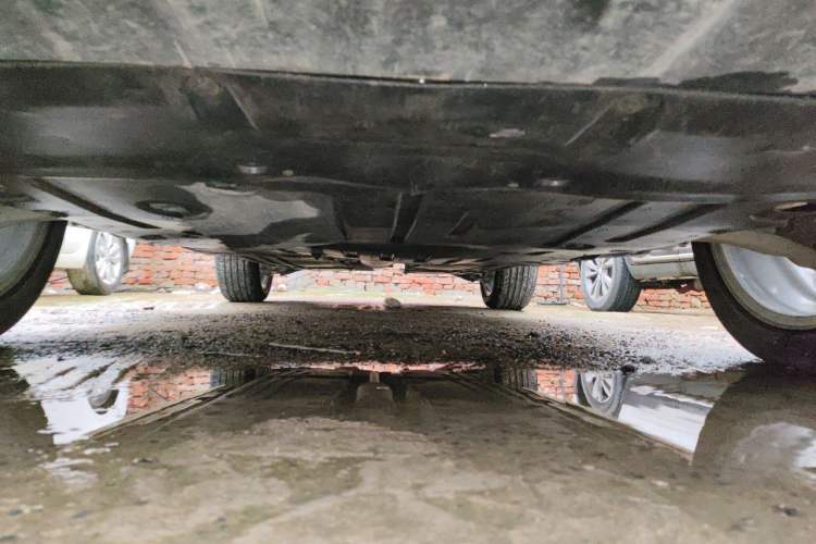 Used Land Rover Discovery Sport 2020 249 PS R-Dynamic Performance Edition Chassis Front