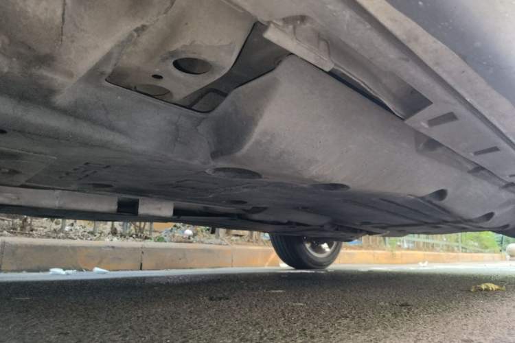 Used Land Rover Discovery Sport 2020 249 PS R-Dynamic Performance Edition Chassis Front Left