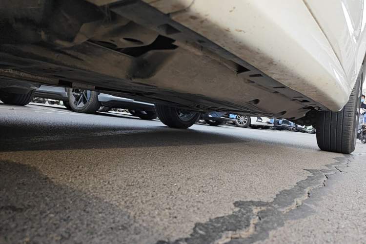 Used Land Rover Discovery Sport 2020 249 PS R-Dynamic Performance Edition Chassis Front Left
