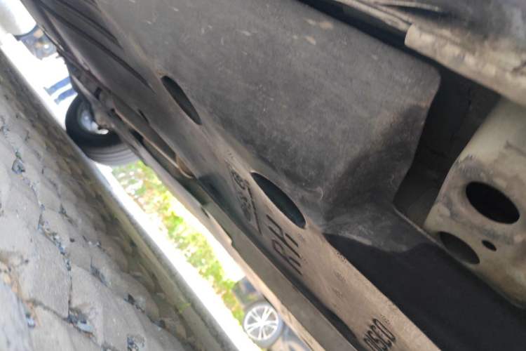 Used Land Rover Discovery Sport 2020 249 PS R-Dynamic Performance Edition Chassis Front Right