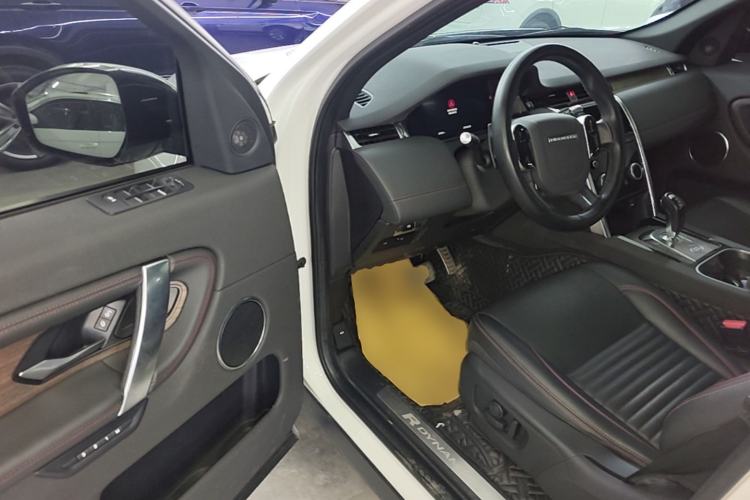 Used Land Rover Discovery Sport 2020 249 PS R-Dynamic Performance Tech Edition 7 Seats Driver Seat