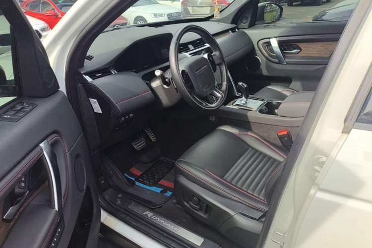 Used Land Rover Discovery Sport 2020 249 PS R-Dynamic Performance Tech Edition 5 Seats Driver Seat