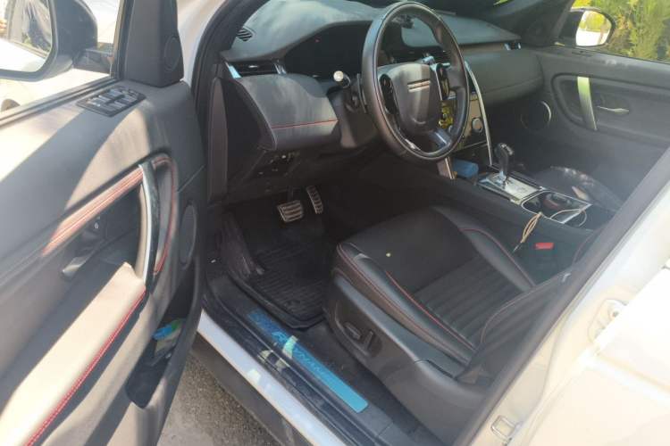 Used Land Rover Discovery Sport 2020 249 PS R-Dynamic Performance Edition Driver Seat