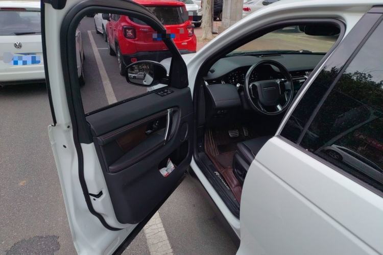 Used Land Rover Discovery Sport 2020 249 PS R-Dynamic Performance Edition Driver Seat