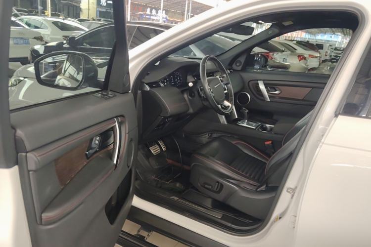 Used Land Rover Discovery Sport 2020 249 PS R-Dynamic Performance Edition Driver Seat