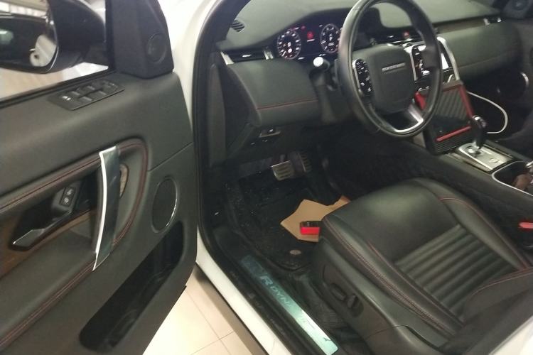 Used Land Rover Discovery Sport 2020 249 PS R-Dynamic Performance Edition Driver Seat