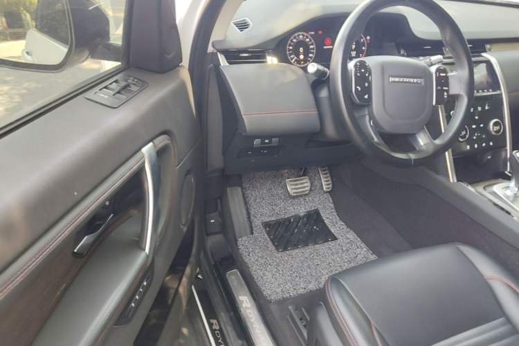 Used Land Rover Discovery Sport 2020 249 PS R-Dynamic Performance Tech Edition 7 Seats Driver Seat