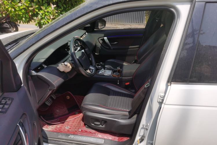 Used Land Rover Discovery Sport 2020 249 PS R-Dynamic Performance Edition Driver Seat