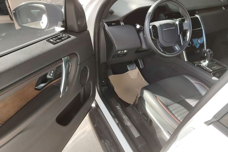 Used Land Rover Discovery Sport 2020 249 PS R-Dynamic Performance Edition Driver Seat