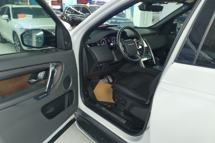 Used Land Rover Discovery Sport 2020 249 PS R-Dynamic Performance Tech Edition 7 Seats Driver Seat