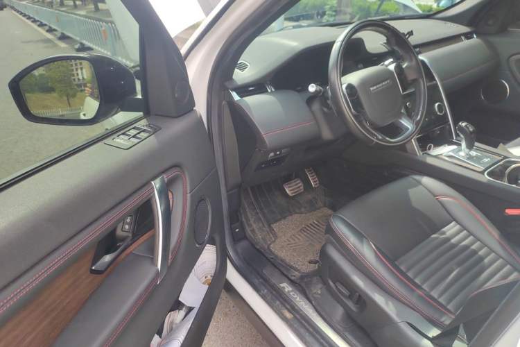 Used Land Rover Discovery Sport 2020 249 PS R-Dynamic Performance Edition Driver Seat
