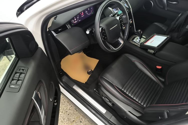 Used Land Rover Discovery Sport 2020 249 PS R-Dynamic Performance Edition Driver Seat