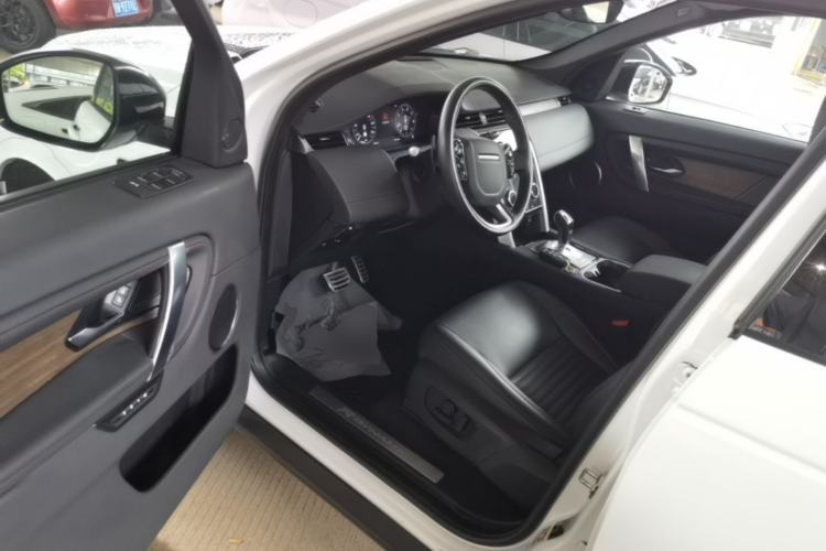 Used Land Rover Discovery Sport 2020 249 PS R-Dynamic Performance Tech Edition 7 Seats Driver Seat