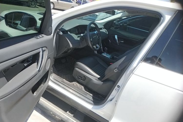 Used Land Rover Discovery Sport 2020 200 PS Family Edition Driver Seat