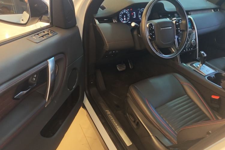 Used Land Rover Discovery Sport 2020 249 PS R-Dynamic Performance Edition Driver Seat