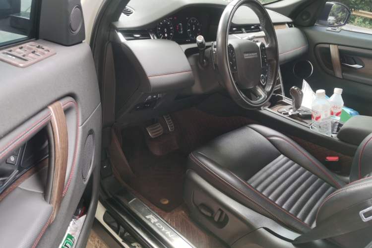 Used Land Rover Discovery Sport 2020 249 PS R-Dynamic Performance Edition Driver Seat