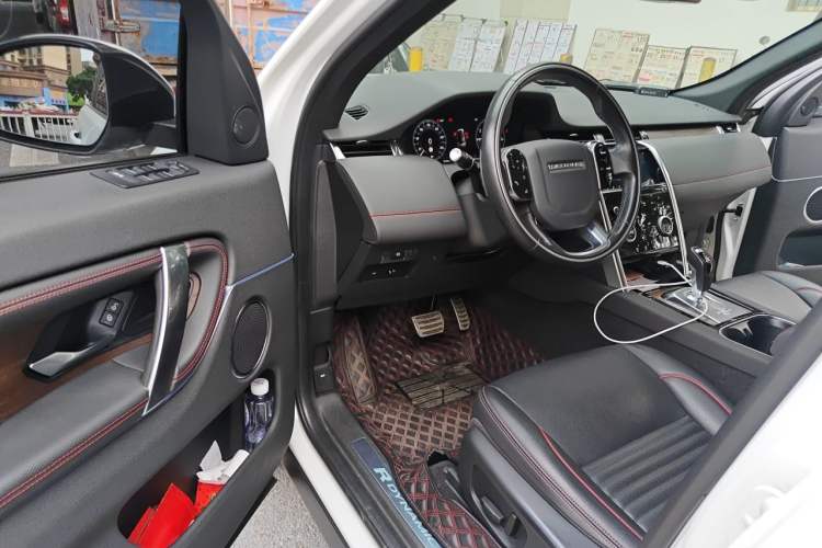 Used Land Rover Discovery Sport 2020 249 PS R-Dynamic Performance Edition Driver Seat