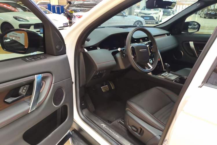 Used Land Rover Discovery Sport 2020 249 PS R-Dynamic Performance Edition Driver Seat
