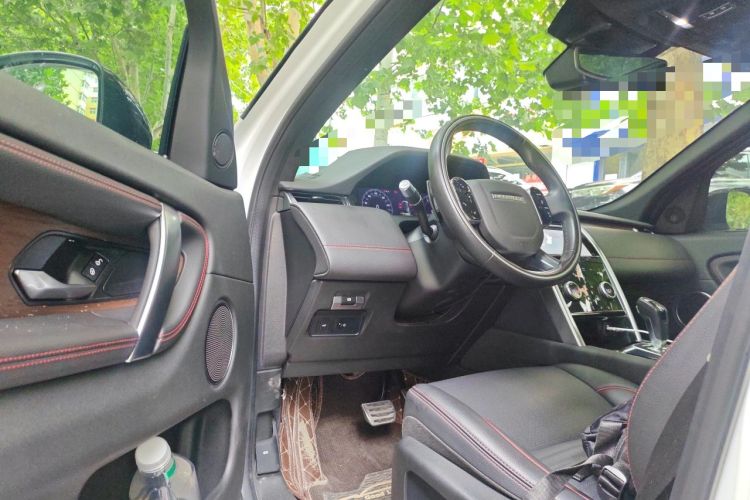 Used Land Rover Discovery Sport 2020 249 PS R-Dynamic Performance Edition Driver Seat