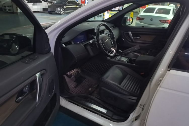 Used Land Rover Discovery Sport 2020 249 PS R-Dynamic Performance Edition Driver Seat