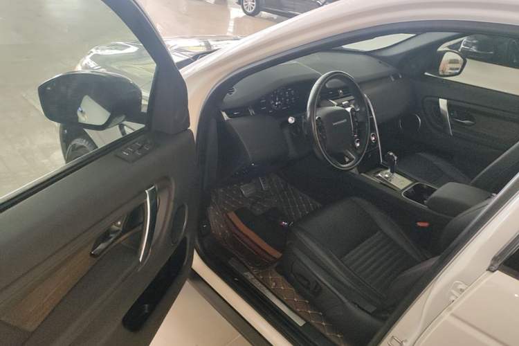 Used Land Rover Discovery Sport 2020 249 PS R-Dynamic Performance Edition Driver Seat