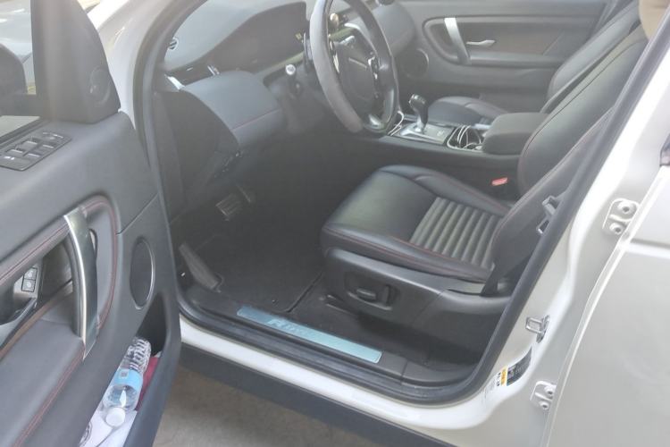 Used Land Rover Discovery Sport 2020 249 PS R-Dynamic Performance Edition Driver Seat