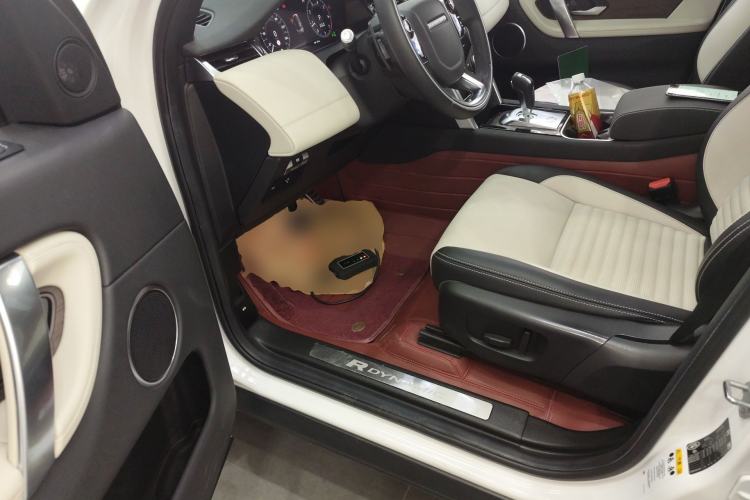 Used Land Rover Discovery Sport 2020 249 PS R-Dynamic Performance Edition Driver Seat