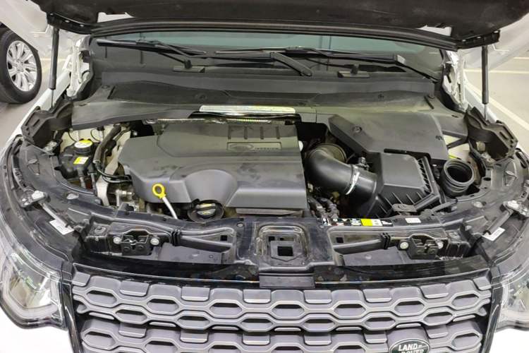 Used Land Rover Discovery Sport 2020 249 PS R-Dynamic Performance Tech Edition 7 Seats Engine Bay