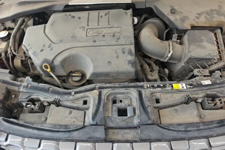 Used Land Rover Discovery Sport 2020 249 PS R-Dynamic Performance Tech Edition 7 Seats Engine Bay