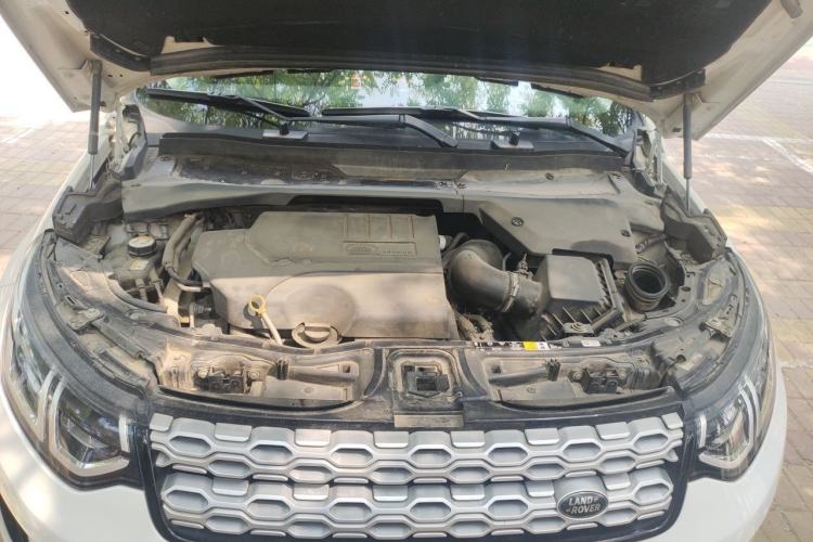 Used Land Rover Discovery Sport 2020 200 PS Family Edition Engine Bay