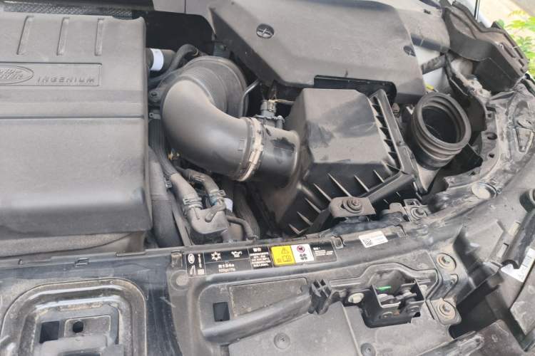 Used Land Rover Discovery Sport 2020 249 PS R-Dynamic Performance Tech Edition 5 Seats Engine Bay Left