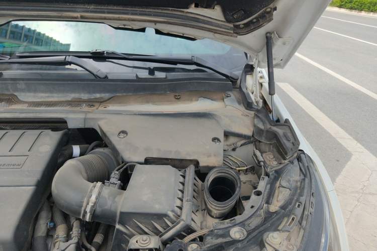 Used Land Rover Discovery Sport 2020 249 PS R-Dynamic Performance Edition Engine Bay Left