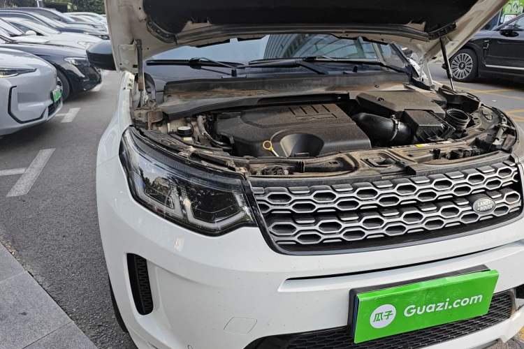 Used Land Rover Discovery Sport 2020 249 PS R-Dynamic Performance Edition Engine Bay Right