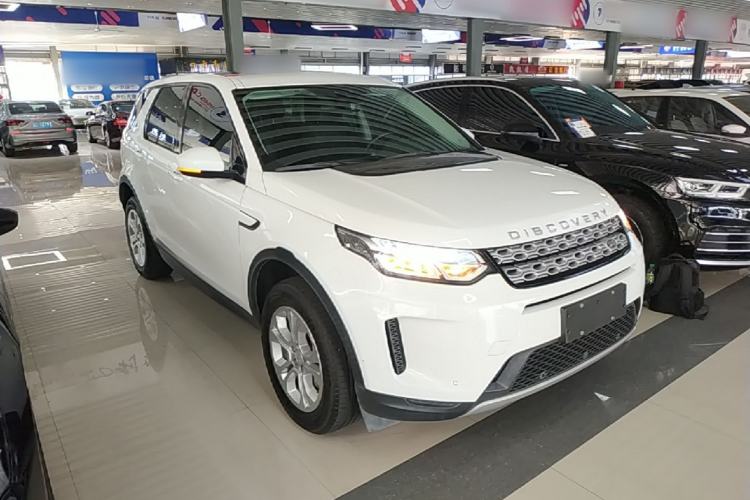 Used Land Rover Discovery Sport 2020 200 PS Family Edition Exterior 1