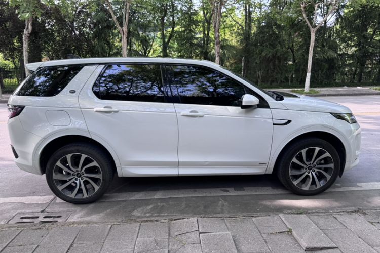 Used Land Rover Discovery Sport 2020 249 PS R-Dynamic Performance Edition Exterior 2