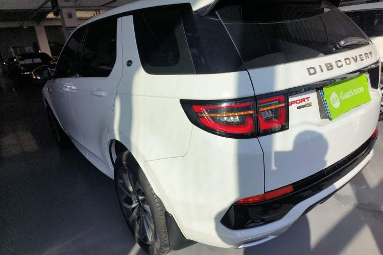 Used Land Rover Discovery Sport 2020 249 PS R-Dynamic Performance Tech Edition 7 Seats Exterior 2