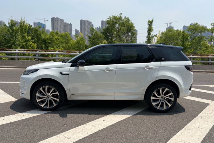Used Land Rover Discovery Sport 2020 249 PS R-Dynamic Performance Edition Exterior 3