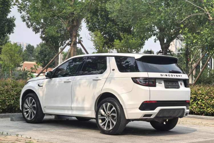 Used Land Rover Discovery Sport 2020 249 PS R-Dynamic Performance Edition Exterior 3