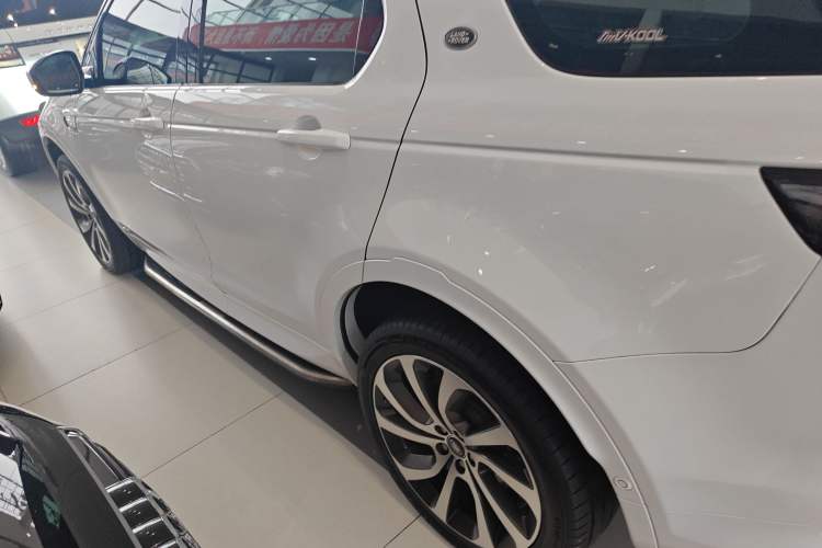 Used Land Rover Discovery Sport 2020 249 PS R-Dynamic Performance Tech Edition 7 Seats Exterior 3