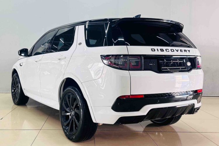 Used Land Rover Discovery Sport 2020 249 PS R-Dynamic Performance Edition Exterior 4