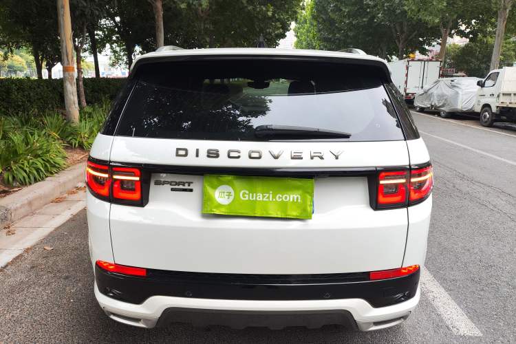 Used Land Rover Discovery Sport 2020 249 PS R-Dynamic Performance Edition Exterior 4