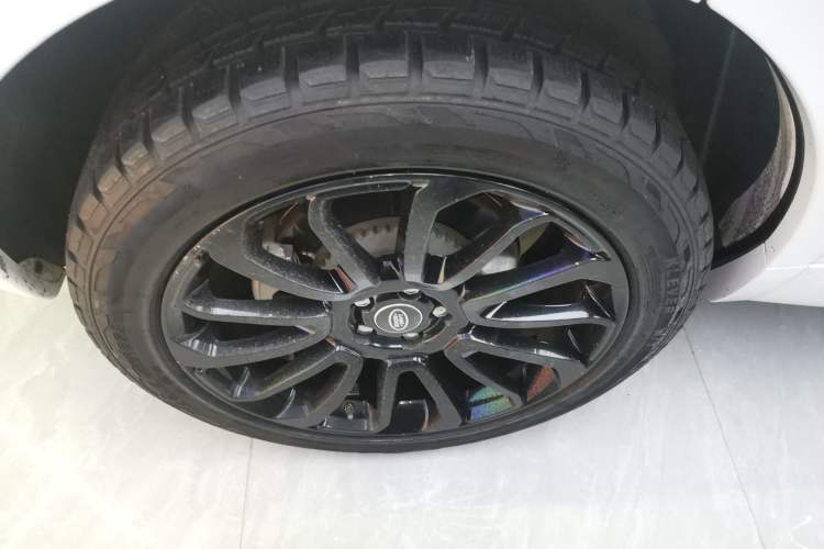 Used Land Rover Discovery Sport 2020 249 PS R-Dynamic Performance Tech Edition 7 Seats Exterior 4