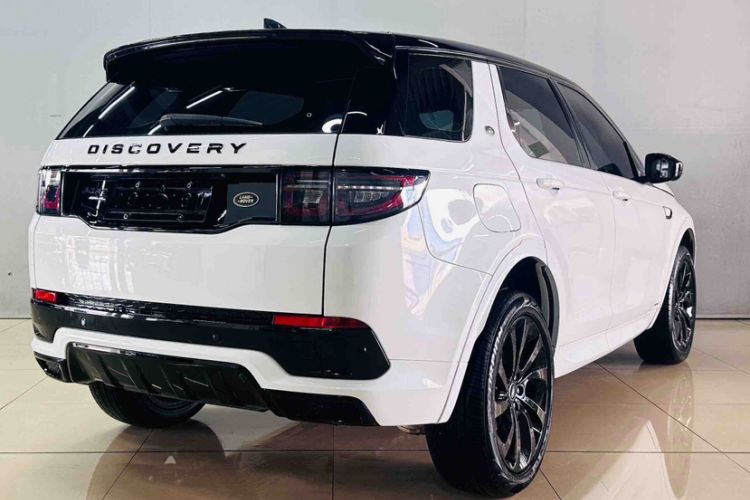 Used Land Rover Discovery Sport 2020 249 PS R-Dynamic Performance Edition Exterior 5