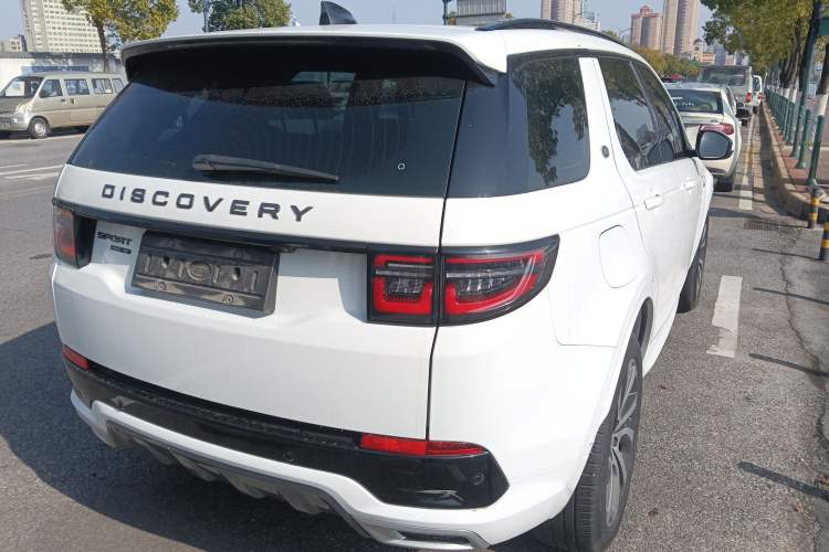 Used Land Rover Discovery Sport 2020 249 PS R-Dynamic Performance Tech Edition 7 Seats Exterior 5