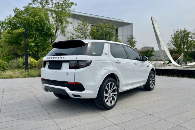 Used Land Rover Discovery Sport 2020 249 PS R-Dynamic Performance Tech Edition 7 Seats Exterior 5
