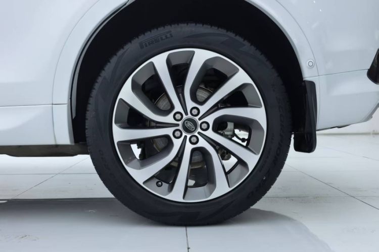 Used Land Rover Discovery Sport 2020 249 PS R-Dynamic Performance Tech Edition 5 Seats Exterior 7