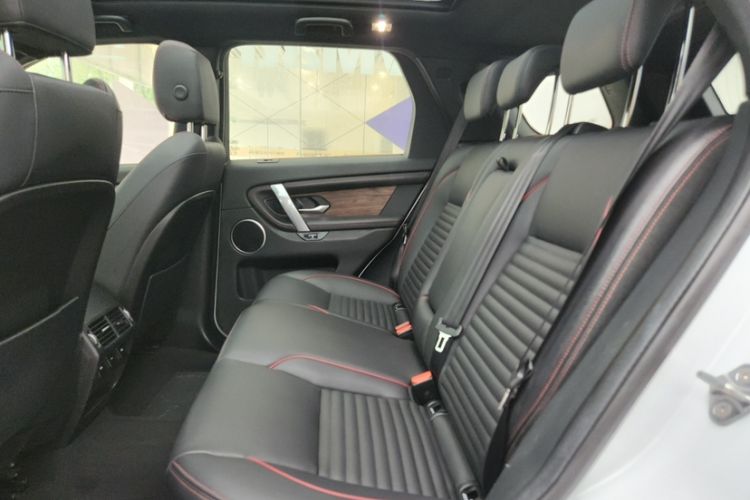 Used Land Rover Discovery Sport 2020 249 PS R-Dynamic Performance Edition Exterior 8