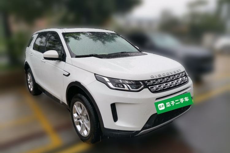 Used Land Rover Discovery Sport 2020 200 PS Family Edition Front Right 45 Deg