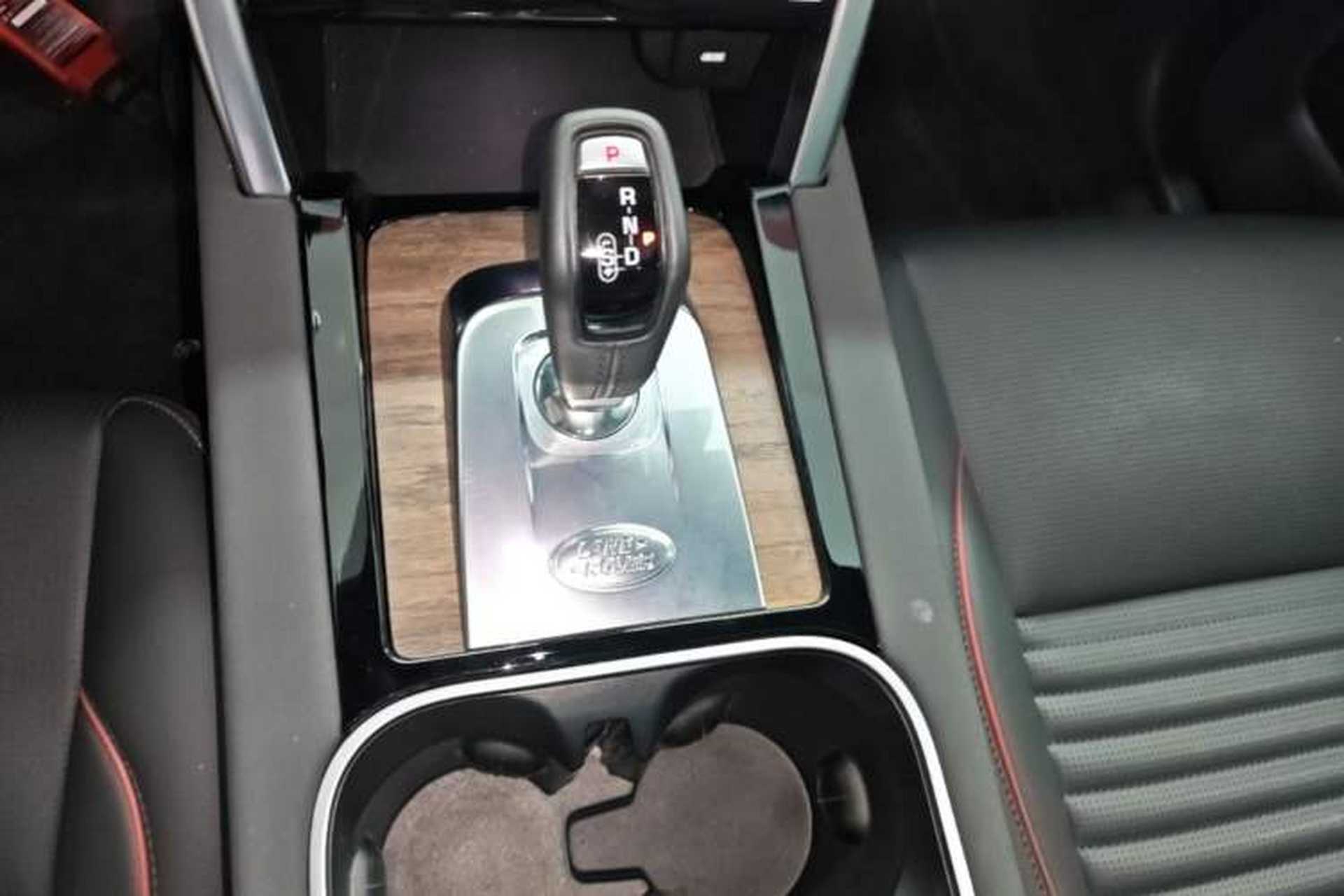 Used Land Rover Discovery Sport 2020 249 PS R-Dynamic Performance Edition Gear Lever